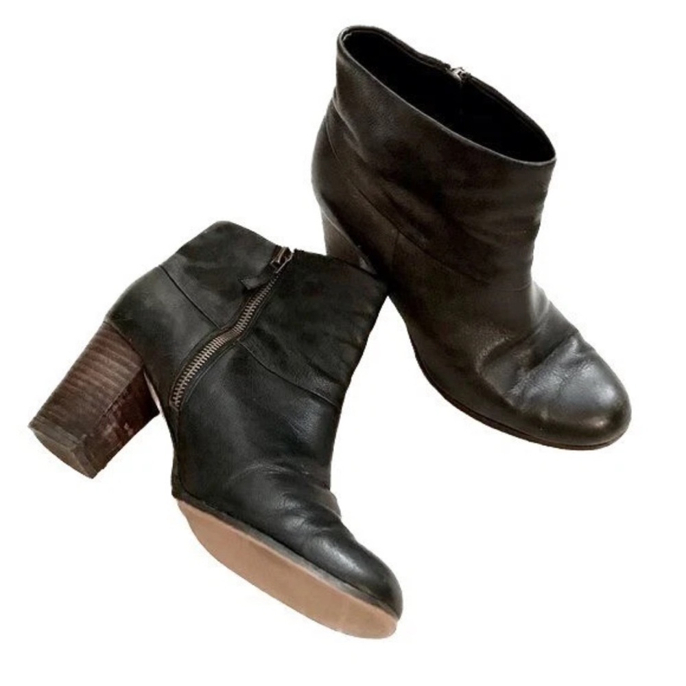 Cole Haan Black Leather Classic Western Ankle Boots Women's Sz 7.5